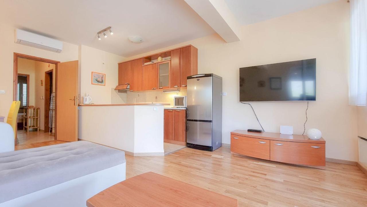 Roko Apartment Novigrad  Exterior photo